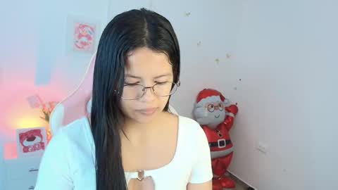 sweet_dania_ online show from February 9, 9:57 am
