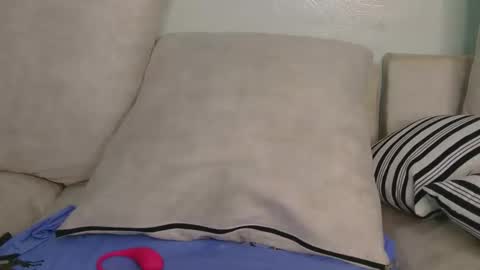 Snapshot of sweet_dellah54 chatting on December 17, 3:56 am dellah online show from December 17, 3:56 am