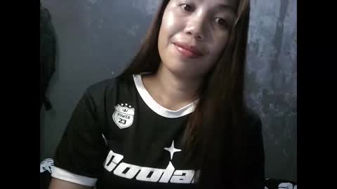 Snapshot of sweet_dianne08 chatting on May 31, 7:15 pm dianne online show from May 31, 7:15 pm