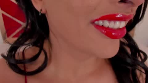 sweet_eliizabeth online show from May 30, 1:52 pm