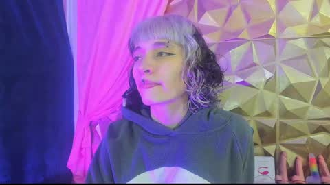  emmili  online show from December 23, 12:08 pm