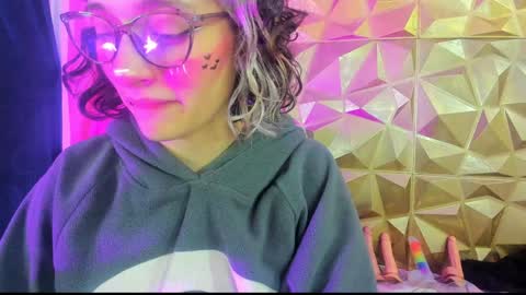  emmili  online show from December 27, 12:56 pm