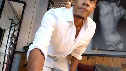 Snapshot of sweet_ethan_ chatting on December 14, 3:23 am sweet_ethan_ online show from December 14, 3:23 am