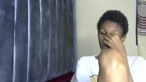 sweet_freaky online show from April 15, 6:42 am