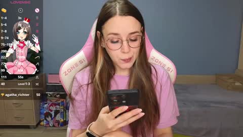 Alice online show from December 25, 2:57 am