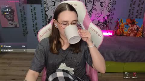 Alice online show from September 25, 4:27 am