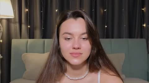 Snapshot of sweet_haeven chatting on April 25, 9:23 pm Im Mia.LOVELY PATTERNS 100 120 160 200 my toy buzzes from 2 tip online show from April 25, 9:23 pm