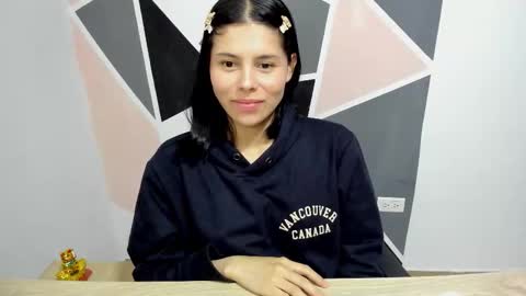 Snapshot of sweet_hann chatting on October 9, 4:32 am Hanna online show from October 9, 4:32 am