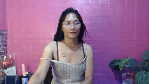 Snapshot of sweet_hanna22 chatting on May 24, 10:04 pm hanna mae online show from May 24, 10:04 pm