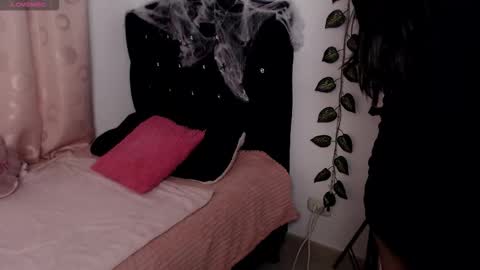 Snapshot of sweet_hannaah chatting on October 23, 8:57 am Hannah online show from October 23, 8:57 am