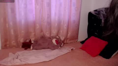 Snapshot of sweet_hannaah chatting on October 24, 11:06 am Hannah online show from October 24, 11:06 am