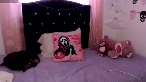 Snapshot of sweet_hannaah chatting on October 27, 1:04 pm Hannah online show from October 27, 1:04 pm