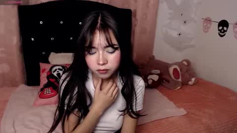 Snapshot of sweet_hannaah chatting on November 4, 9:19 am Hannah online show from November 4, 9:19 am