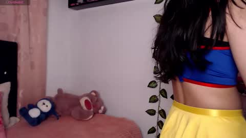 Snapshot of sweet_hannaah chatting on November 17, 9:48 am Hannah online show from November 17, 9:48 am