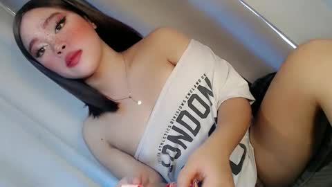 Snapshot of sweet_honeylove chatting on June 3, 2:03 am Anisha online show from June 3, 2:03 am