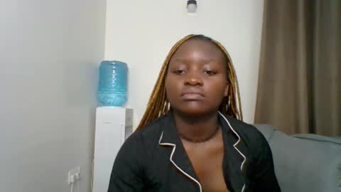 Snapshot of sweet_jenica chatting on May 2, 8:52 am ESTHER NEEMA online show from May 2, 8:52 am
