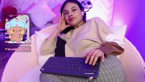 Snapshot of sweet_kaalisa chatting on January 18, 9:55 pm KAALISA online show from January 18, 9:55 pm