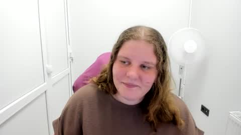 Karla online show from July 11, 1:58 pm