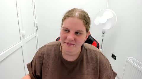 Karla online show from July 16, 2:45 pm