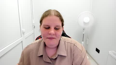 Karla online show from July 19, 1:37 pm