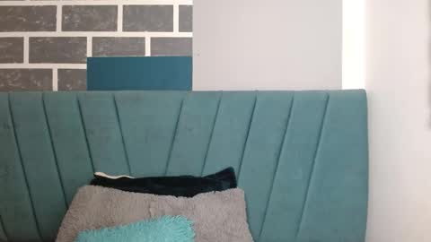 Snapshot of sweet_kitty_05 chatting on April 26, 11:35 pm sweet_kitty_05 online show from April 26, 11:35 pm