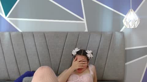 Snapshot of sweet_kitty_05 chatting on July 15, 6:35 pm sweet_kitty_05 online show from July 15, 6:35 pm