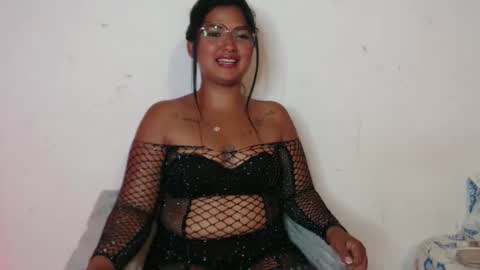 sweet_latin12 online show from May 18, 10:04 pm