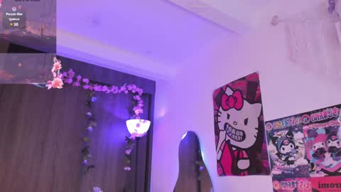 Snapshot of sweet_lilly_sweet chatting on December 18, 2:42 am sweet_lilly_sweet online show from December 18, 2:42 am