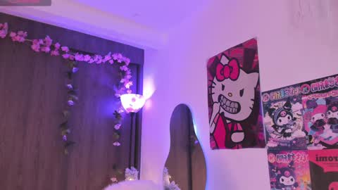 Snapshot of sweet_lilly_sweet chatting on December 18, 10:13 pm sweet_lilly_sweet online show from December 18, 10:13 pm