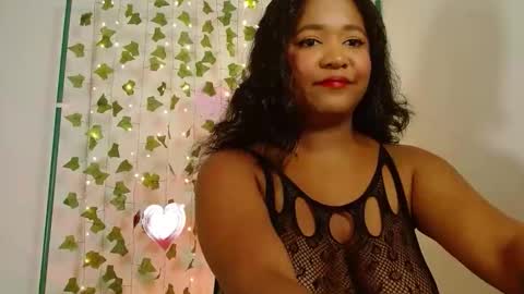 sweet-lilith online show from May 29, 2:48 pm