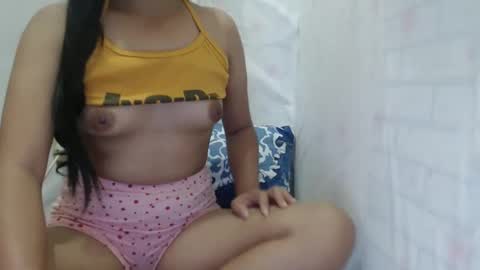 Snapshot of sweet_loving_cassie chatting on February 9, 4:07 pm cassie online show from February 9, 4:07 pm