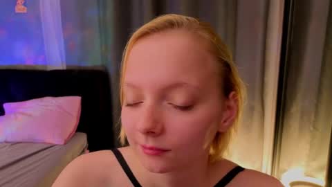 Lana online show from May 14, 4:47 pm