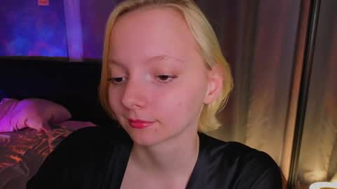 Lana online show from May 23, 5:28 pm