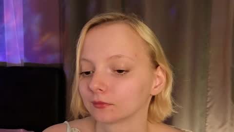 Lana online show from May 31, 5:20 pm