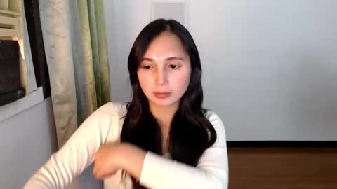 Mae online show from April 15, 10:00 am