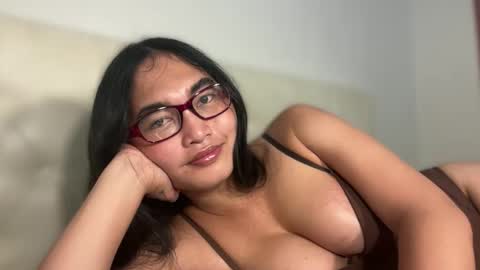 Snapshot of sweet_mariax chatting on April 17, 11:30 pm Maria Stella online show from April 17, 11:30 pm