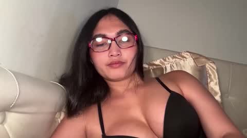Snapshot of sweet_mariax chatting on May 4, 9:05 am Maria Stella online show from May 4, 9:05 am