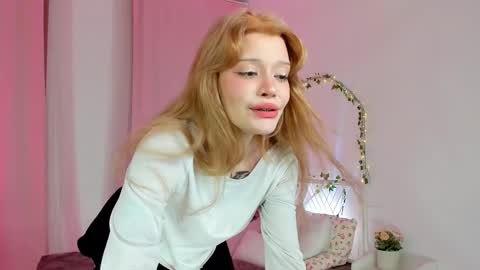 Melissa. Join me on Fansly link in social medias online show from March 29, 9:26 pm