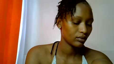 Linda online show from May 22, 5:03 am
