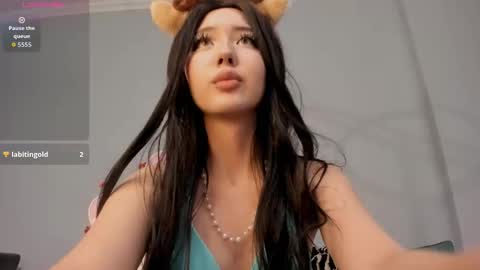 Mikasa online show from December 15, 5:28 pm