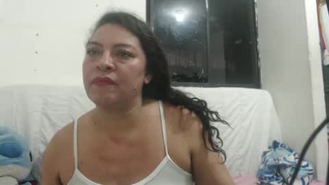 Snapshot of sweet_milf6969 chatting on November 8, 10:48 am sweet milf online show from November 8, 10:48 am