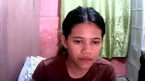 sweet_milkshake2004 online show from October 16, 1:06 am