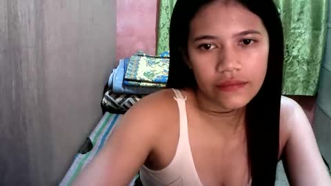 sweet_milkshake2004 online show from October 19, 2:23 am