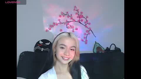 sweet molly420 online show from June 18, 5:08 am