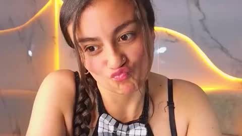 Snapshot of sweet_morita_tx chatting on December 17, 8:04 pm Live 1500am 2100pm online show from December 17, 8:04 pm