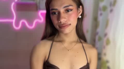 sweet_nikki03 online show from September 24, 9:29 pm