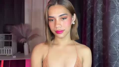 sweet_nikki03 online show from November 2, 3:25 pm