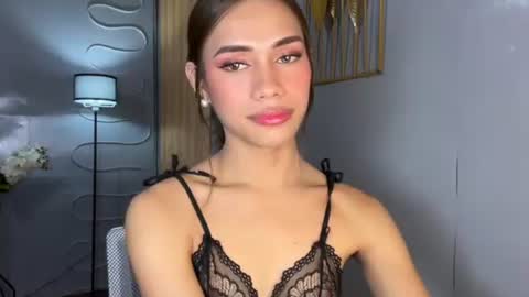 sweet_nikki03 online show from May 13, 9:17 am