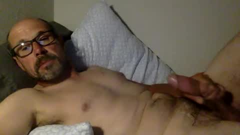 Snapshot of sweet_nutts chatting on October 3, 1:24 am sweet_nutts online show from October 3, 1:24 am