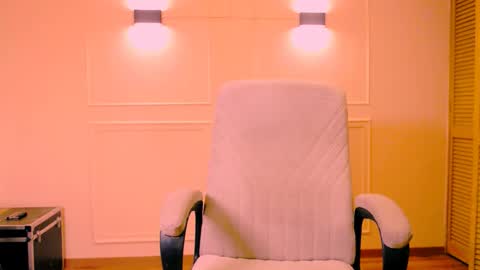 Snapshot of sweet_of_venus chatting on December 16, 3:33 am My name is Catalina. Please say hello I like to chat with you. If you have requests please use tip online show from December 16, 3:33 am